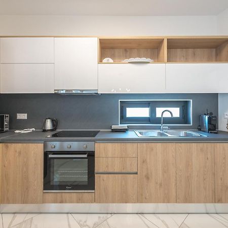 Newly Renovated Apt In The Heart Of Kerameikos Athènes Extérieur photo