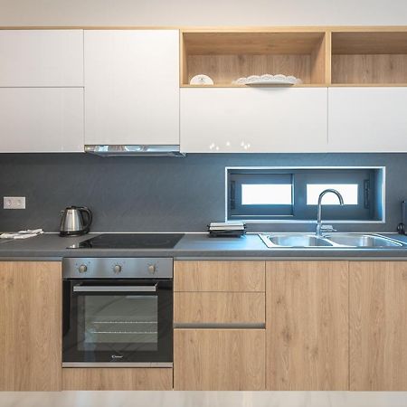 Newly Renovated Apt In The Heart Of Kerameikos Athènes Extérieur photo