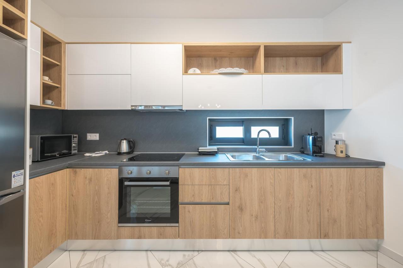 Newly Renovated Apt In The Heart Of Kerameikos Athènes Extérieur photo