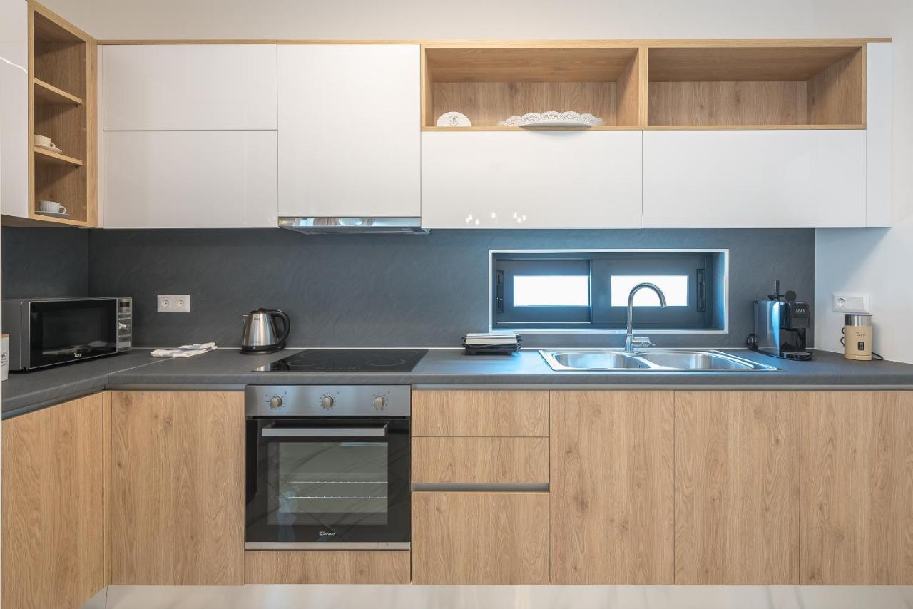 Newly Renovated Apt In The Heart Of Kerameikos Athènes Extérieur photo